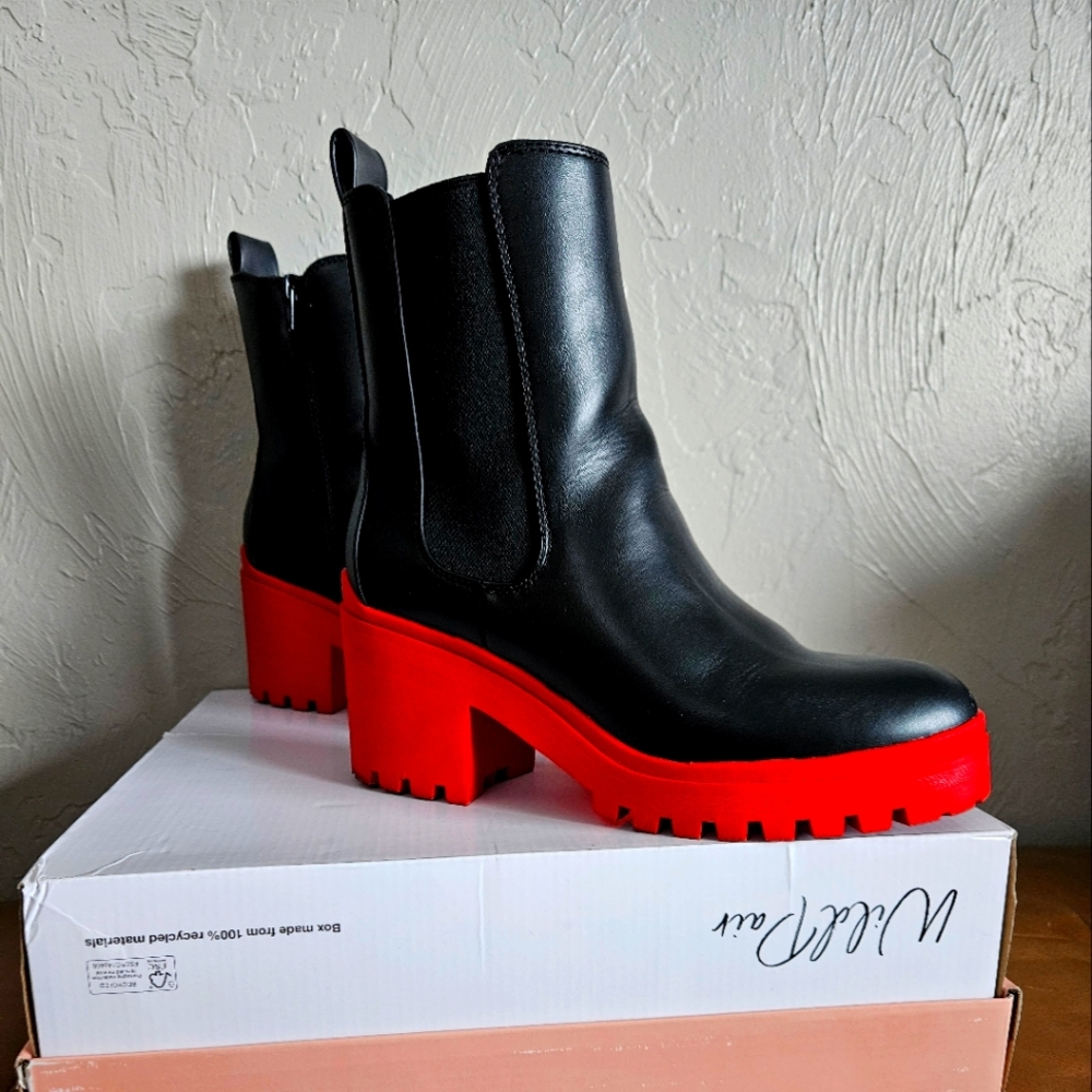 Wild Pair Brooklan Lugg Sole Chelsea Boot